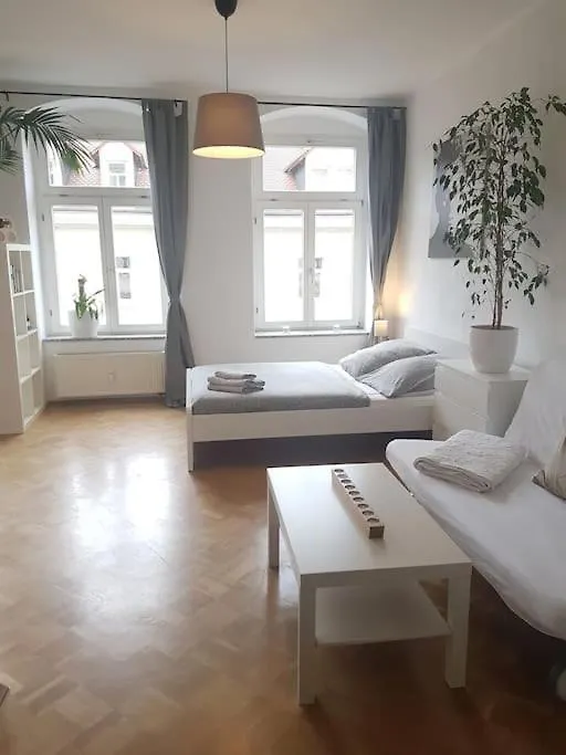 Studio In Dresden Neustadt Louisenstrasse
